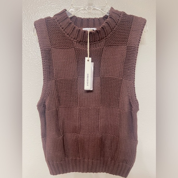 NWT Crescent Brown Basket Weave Sweater Vest Wmn Size XS - Picture 1 of 6